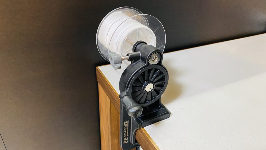 Peラインをスプールに巻くコツを伝授 巻き方と注意点 釣りコレ